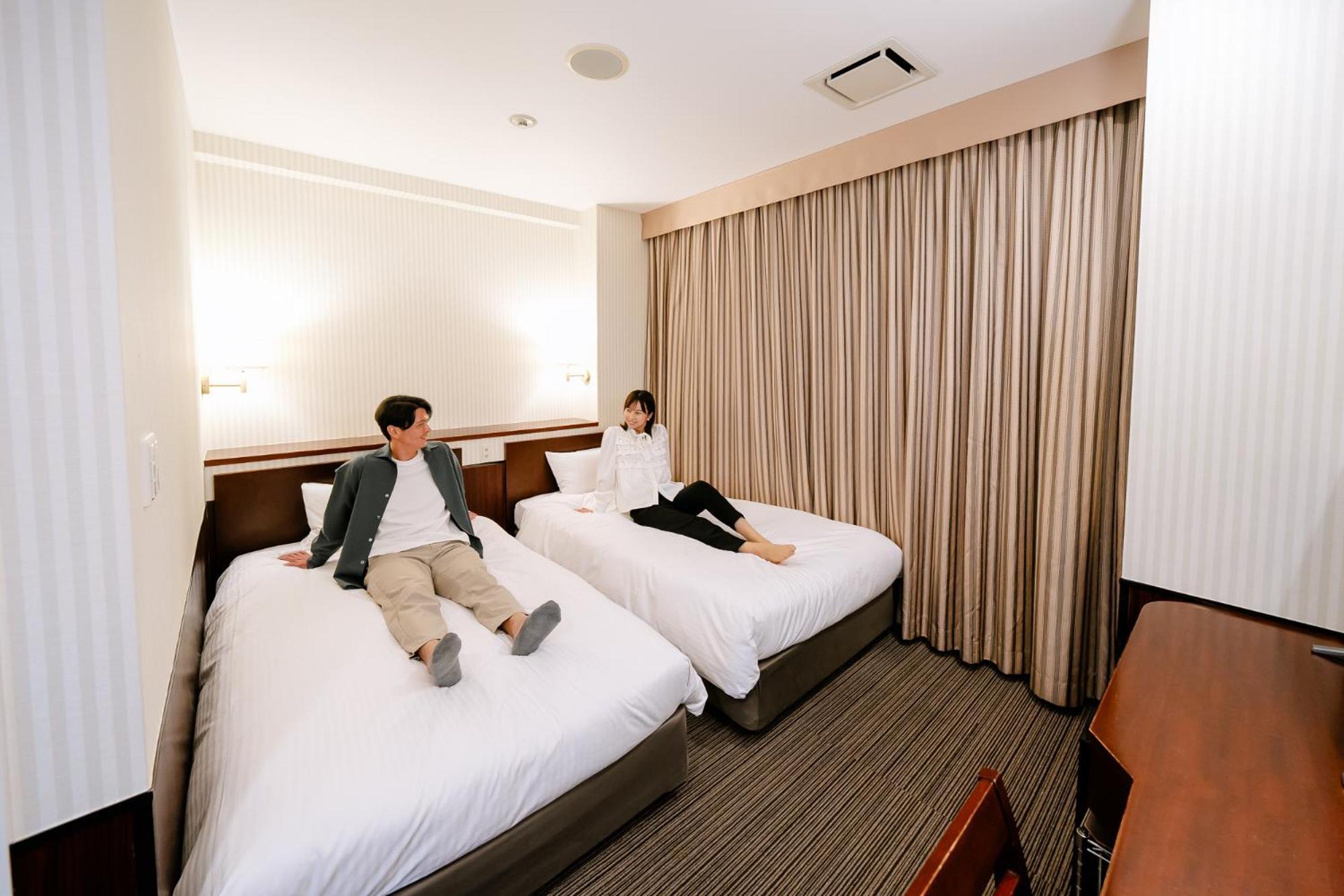 Hotel Hillarys Οσάκα Εξωτερικό φωτογραφία
