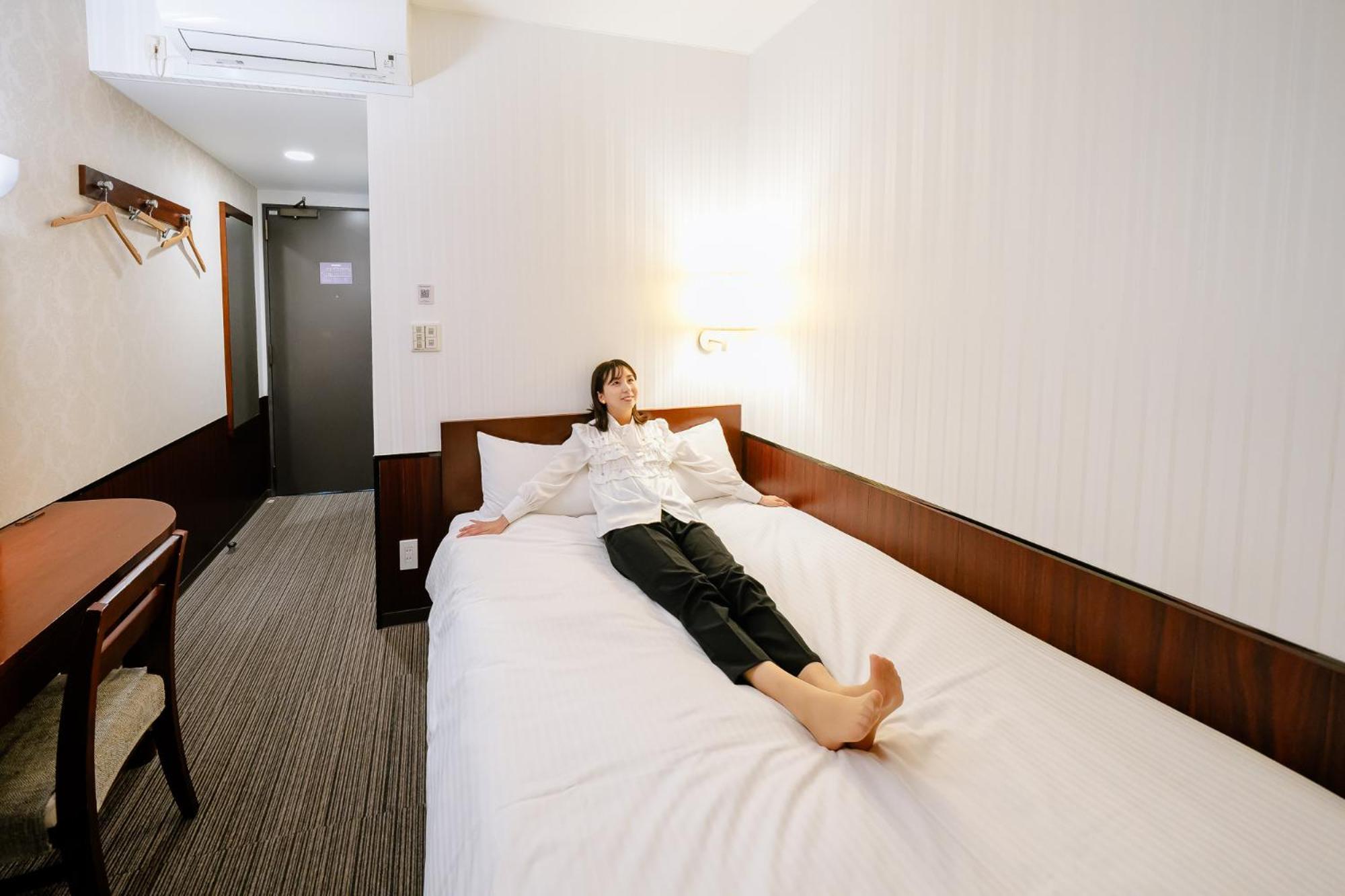 Hotel Hillarys Οσάκα Εξωτερικό φωτογραφία