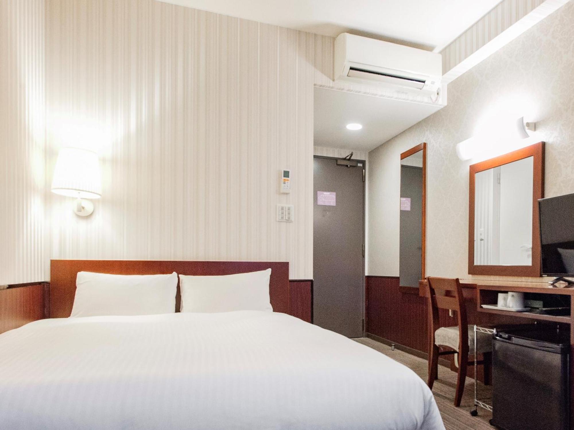 Hotel Hillarys Οσάκα Δωμάτιο φωτογραφία